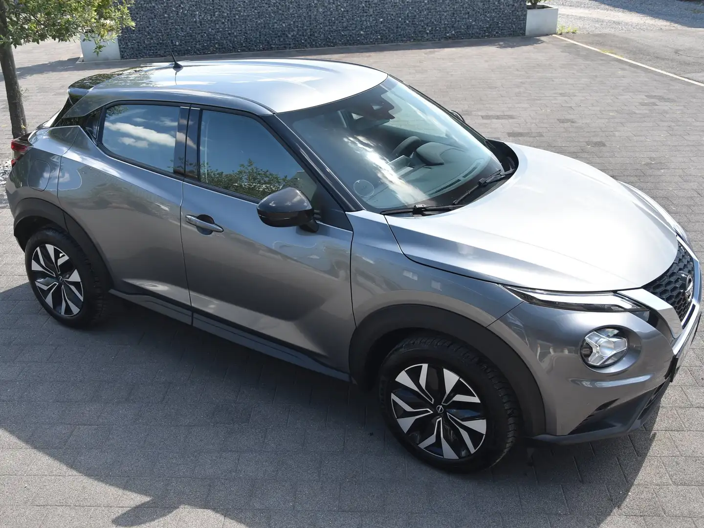 Nissan Juke 1.0 DIG-T DCT Acenta Cam/Led/Carplay Grigio - 2