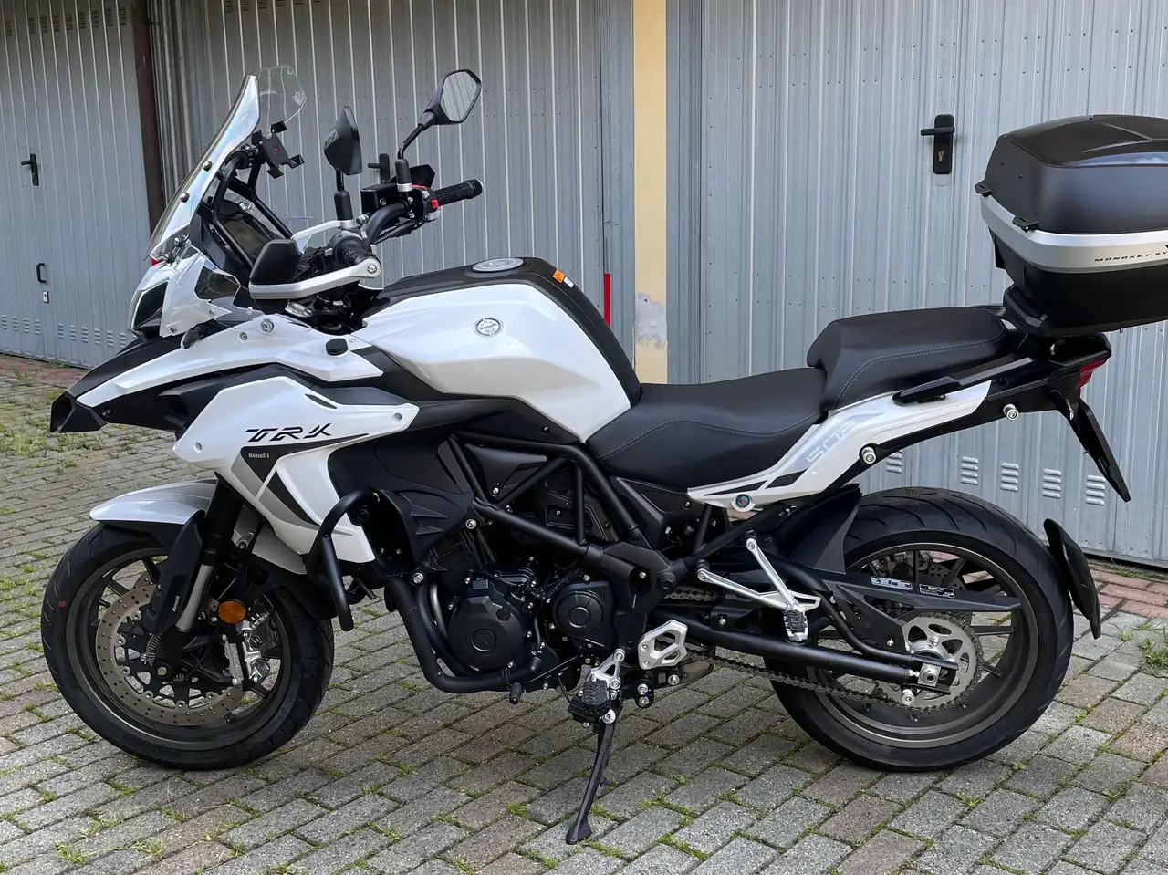 Benelli TRK 502