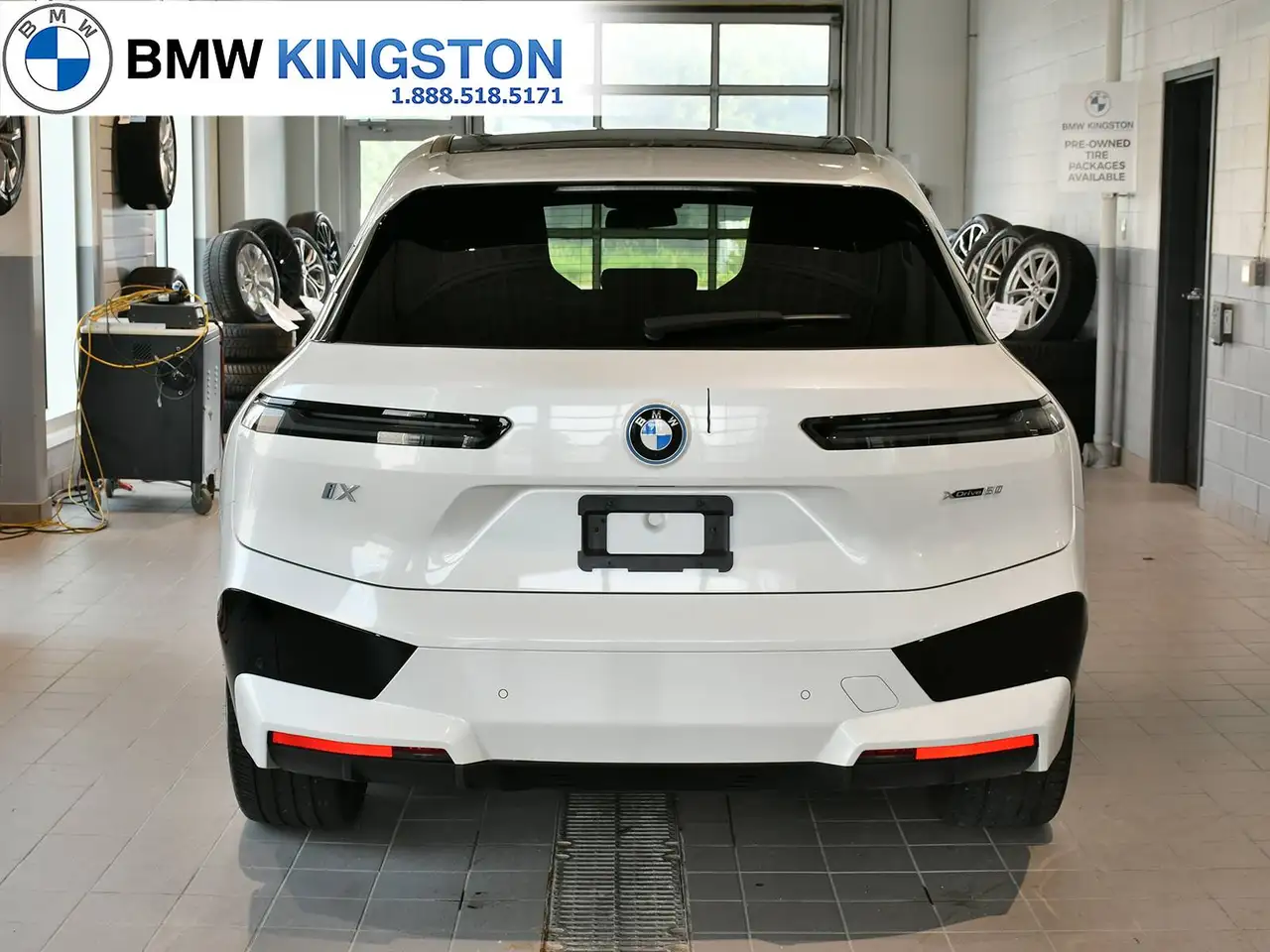 BMW iX photo BMW iX
