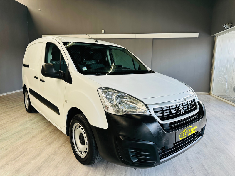 Peugeot Partner 1.6 BlueHDi  * 1 Jaar Garantie *