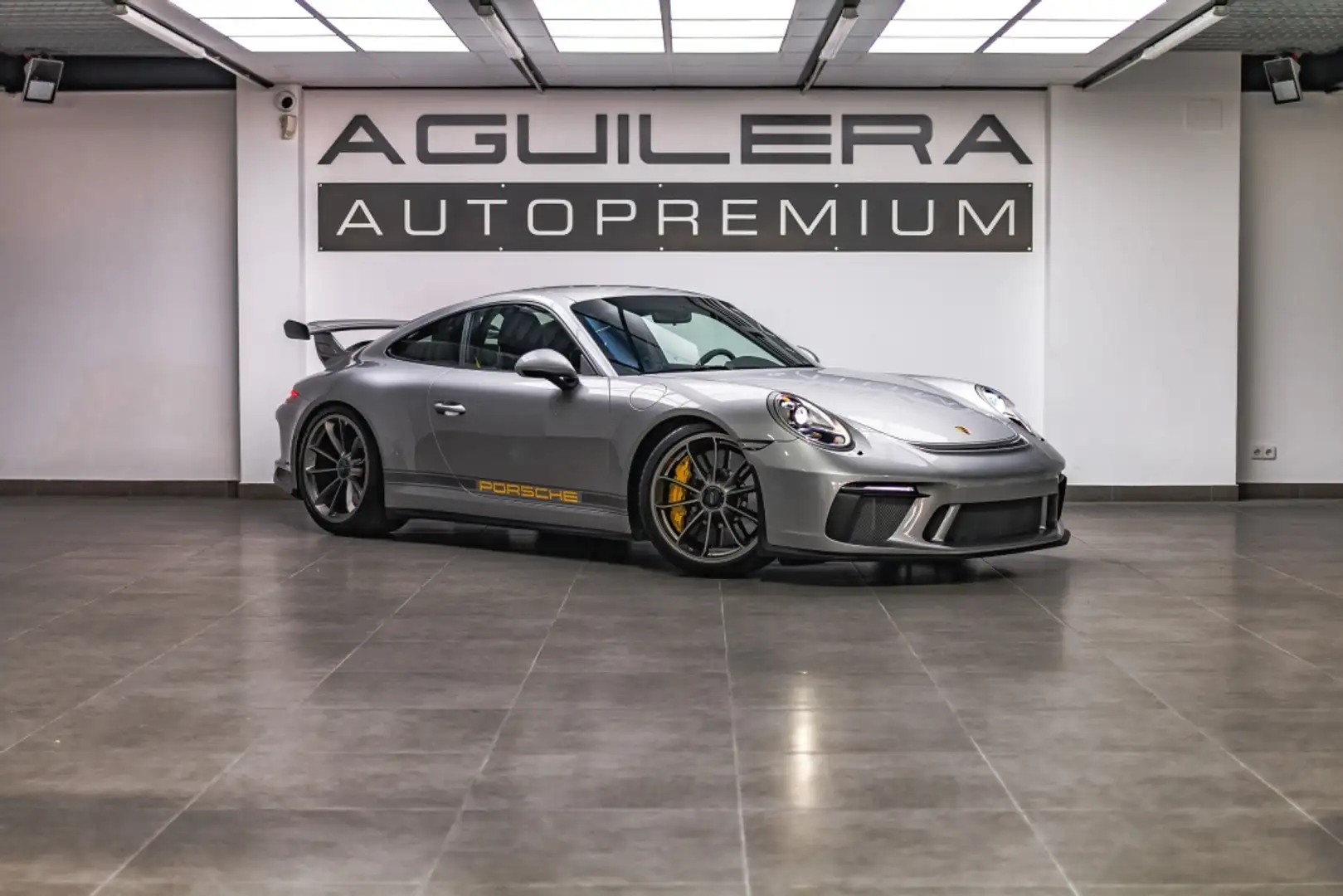 Porsche 991 GT3 Plateado - 1