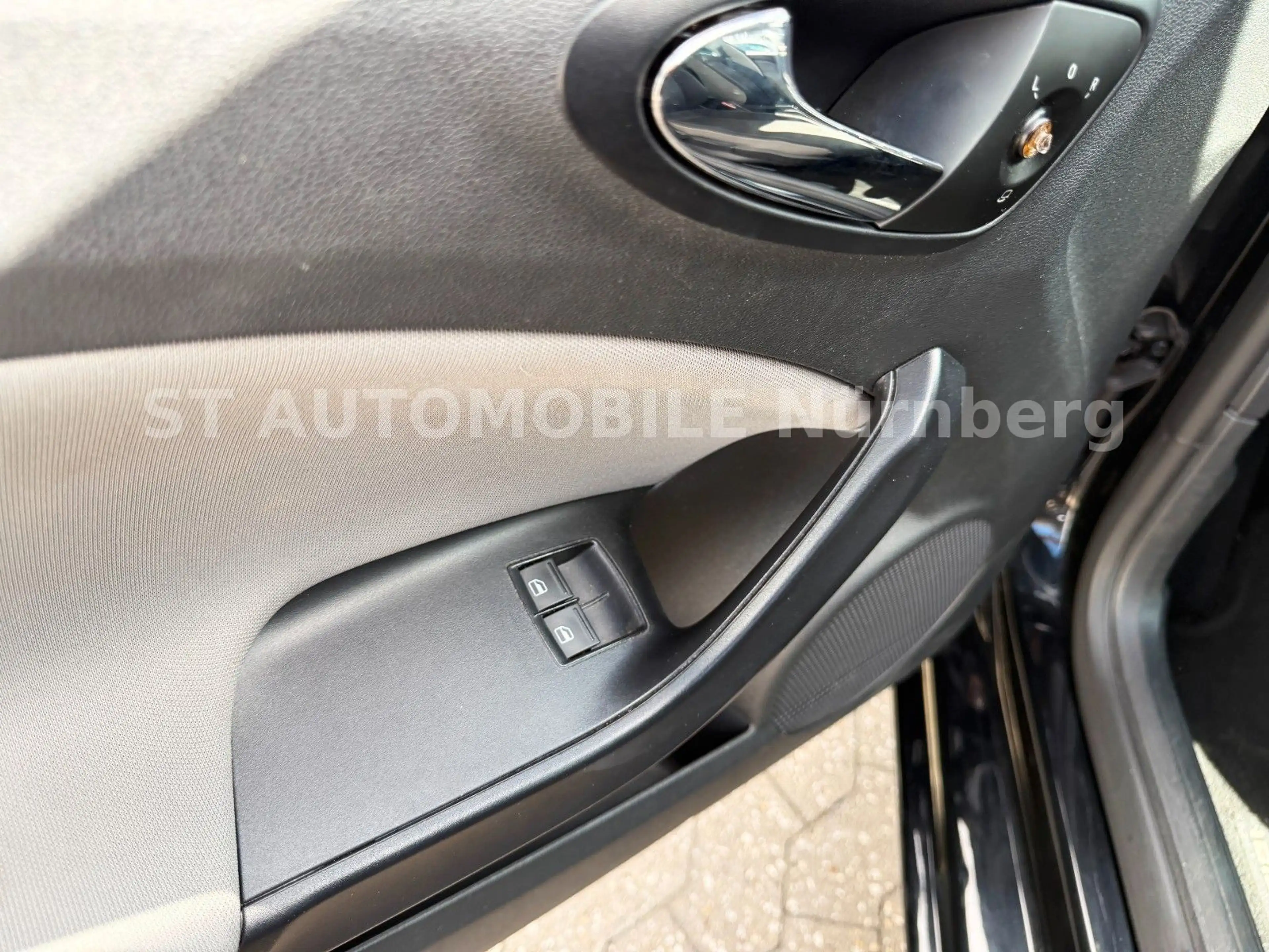 SEAT Ibiza Style 5-TÜR*PDC*TEMPOMAT*KLIMA*SITZHZG* — photo 12