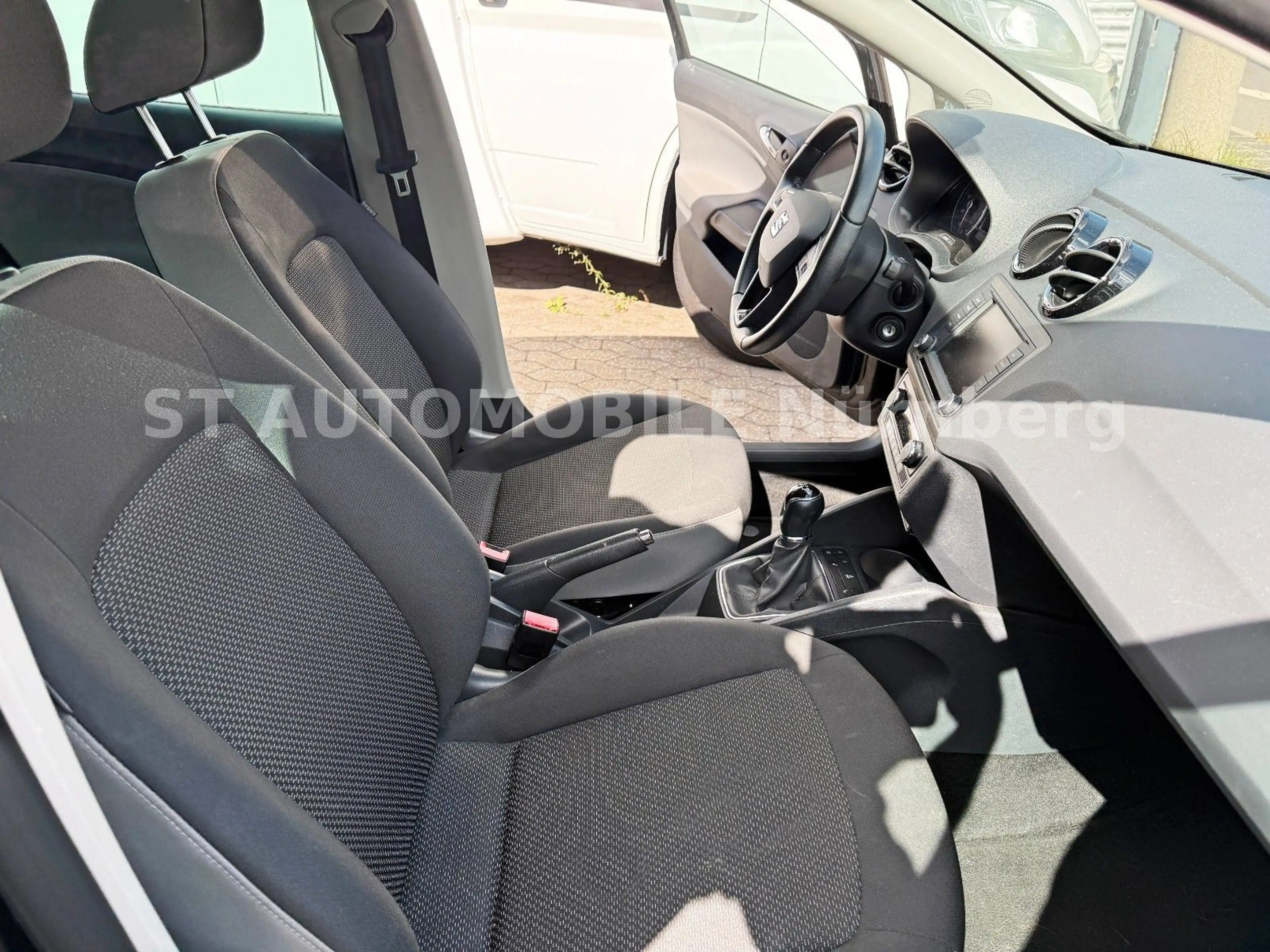 SEAT Ibiza Style 5-TÜR*PDC*TEMPOMAT*KLIMA*SITZHZG* — photo 13