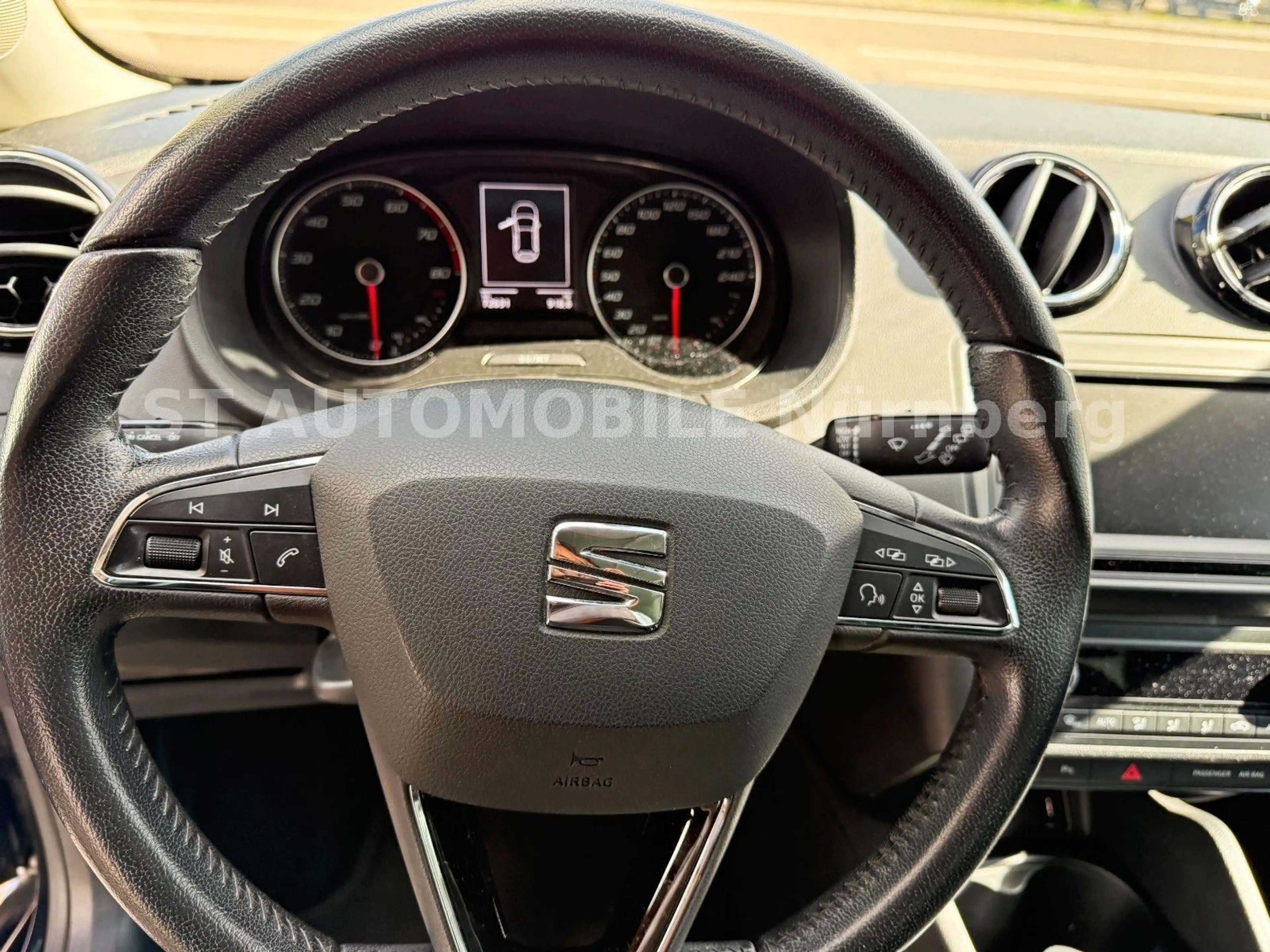 SEAT Ibiza Style 5-TÜR*PDC*TEMPOMAT*KLIMA*SITZHZG* — photo 8