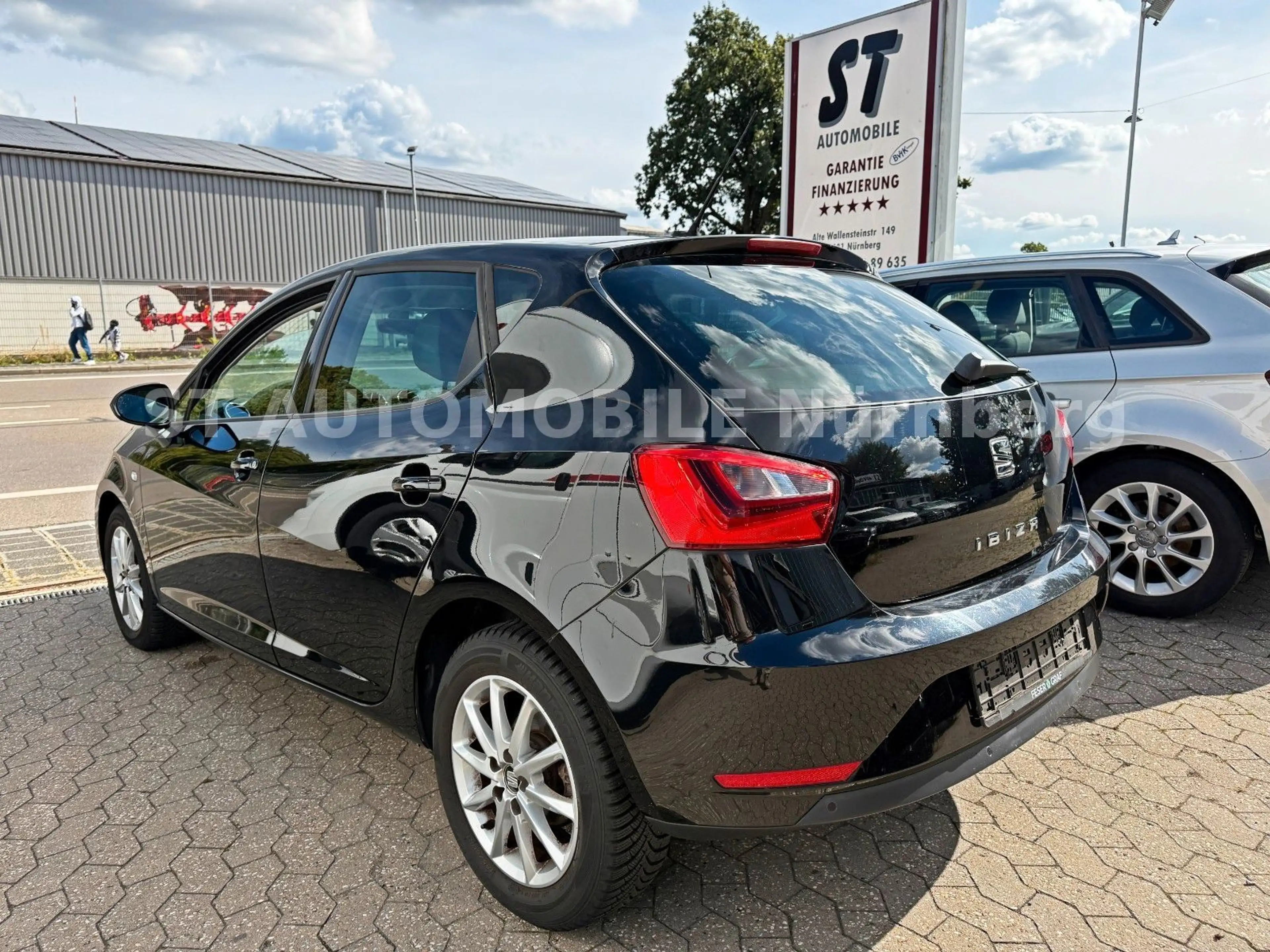 SEAT Ibiza Style 5-TÜR*PDC*TEMPOMAT*KLIMA*SITZHZG* — photo 4