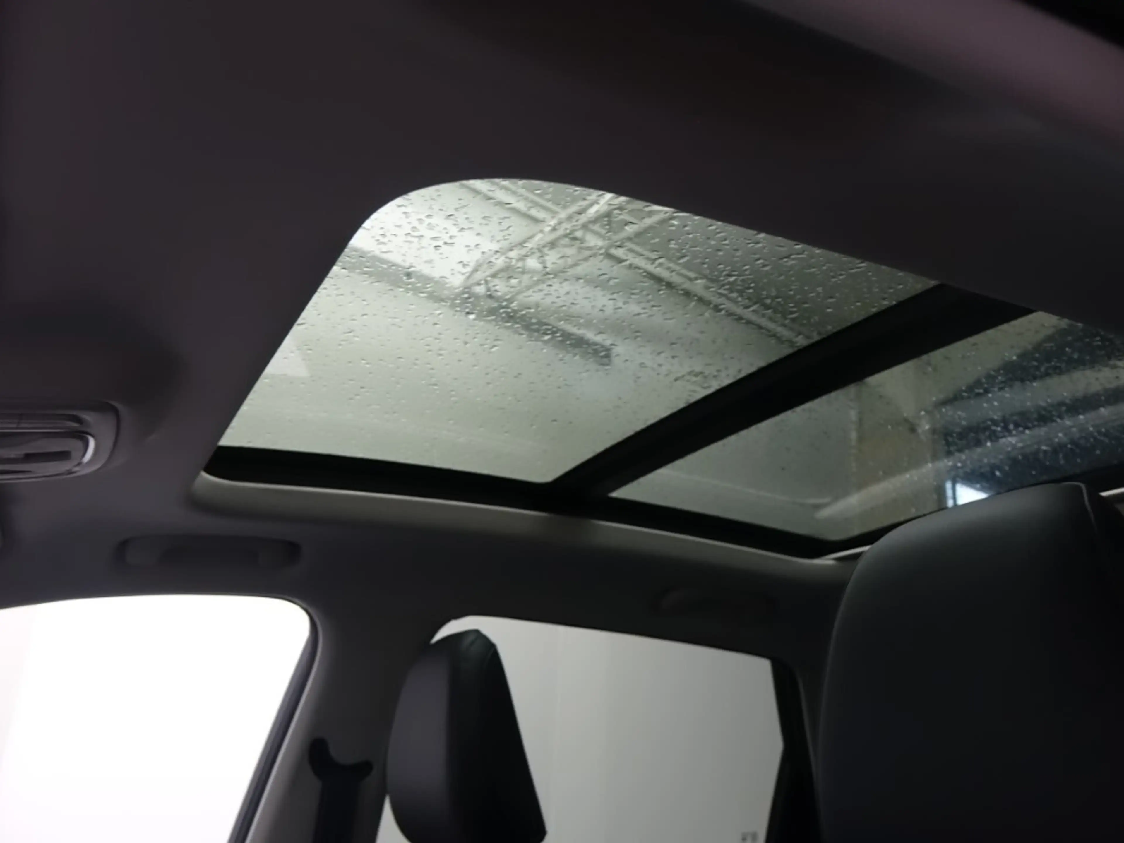 MG ZS 1.5 Hybrid+ Luxury *LED, NAVI, LEDER, RFK* — photo 10