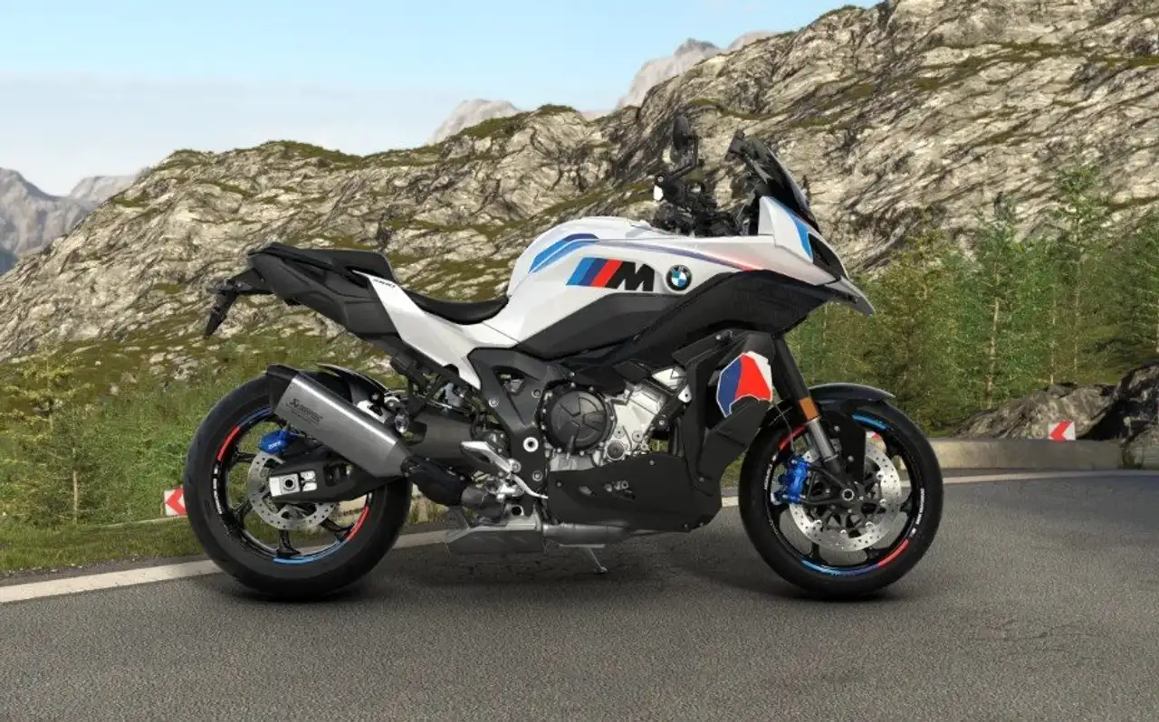 BMW M 1000 XR