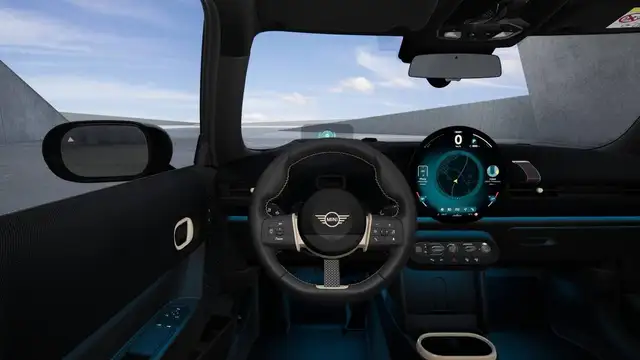 Mini Hatch view 14