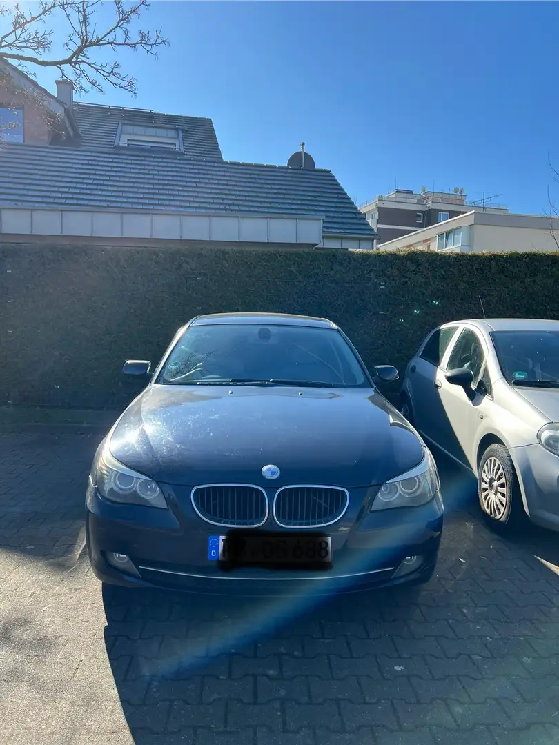 BMW 520 520d Aut. TÜV Rechtslenkrad TipTop - 1