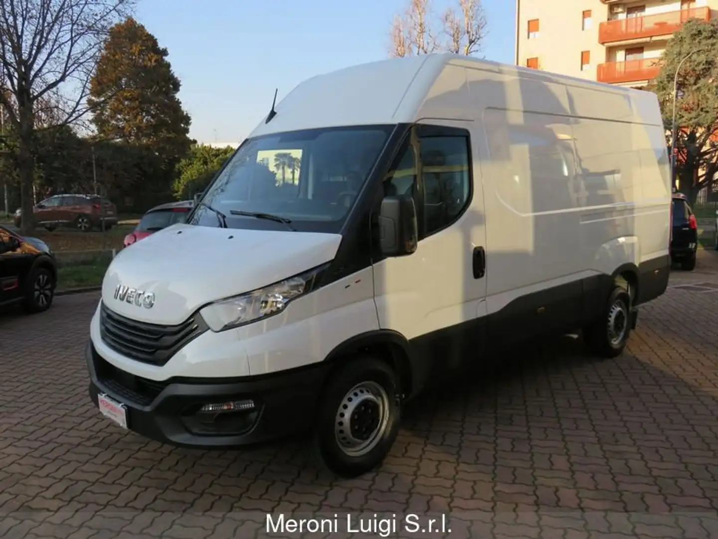 Iveco Daily 35S12V 2.3 HPT PLM-TA Furgone (IVA ESCLUSA) Blanco - 2