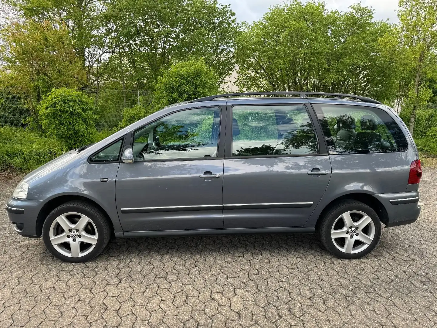 Volkswagen Sharan Sharan TDI Highline Gri - 2