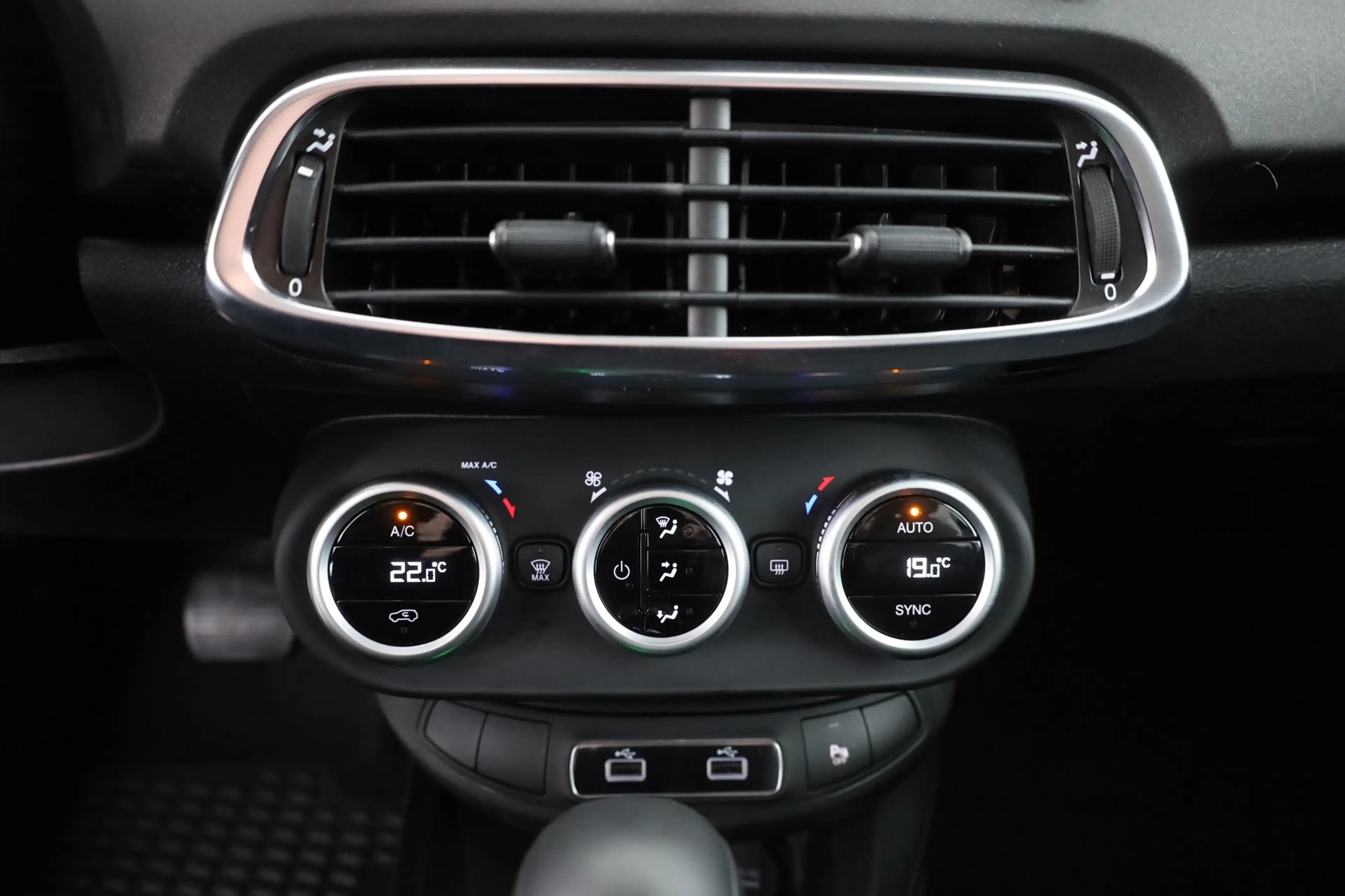 Fiat 500X 1.4T Aut. LED Kamera Tempomat App-Connect — photo 12