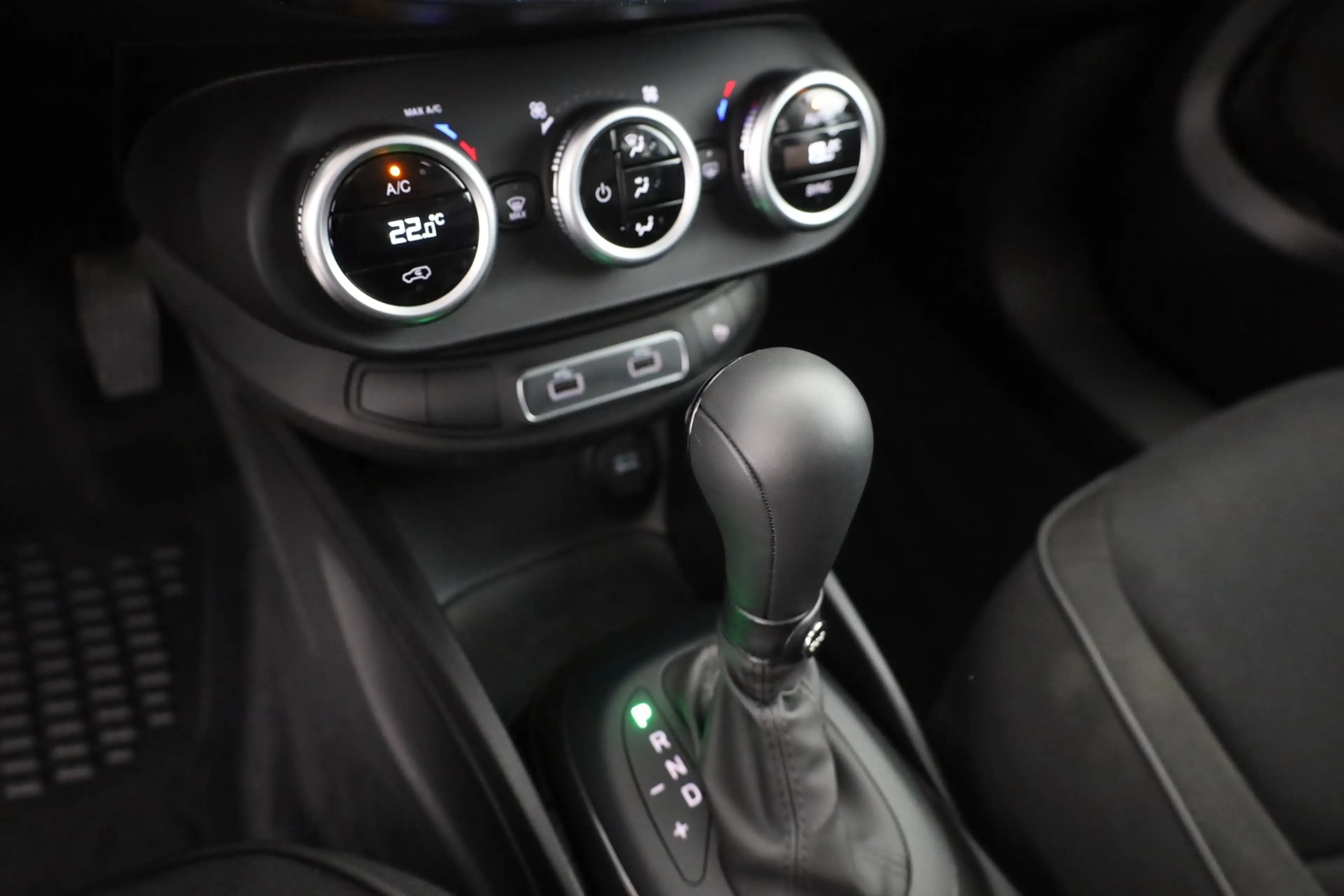 Fiat 500X 1.4T Aut. LED Kamera Tempomat App-Connect — photo 13