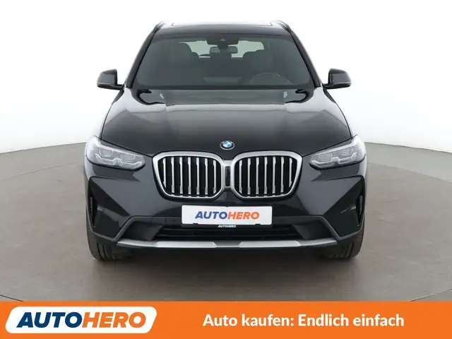 BMW X3 view 9