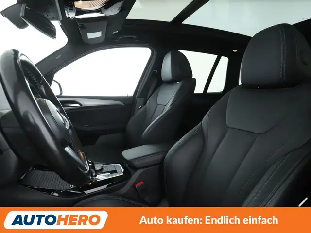 BMW X3 view 10