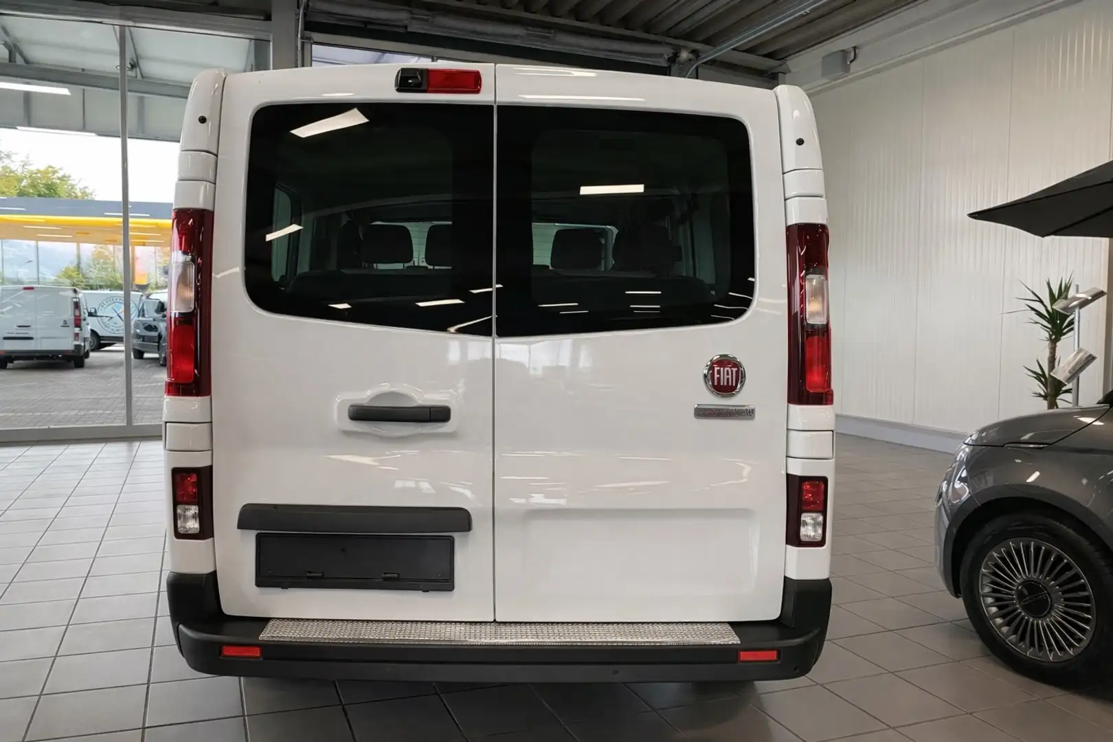 Fiat Talento Kombi 3,0t 2,0 EcoJet 145 S&S L2H1 SX Weiß - 2