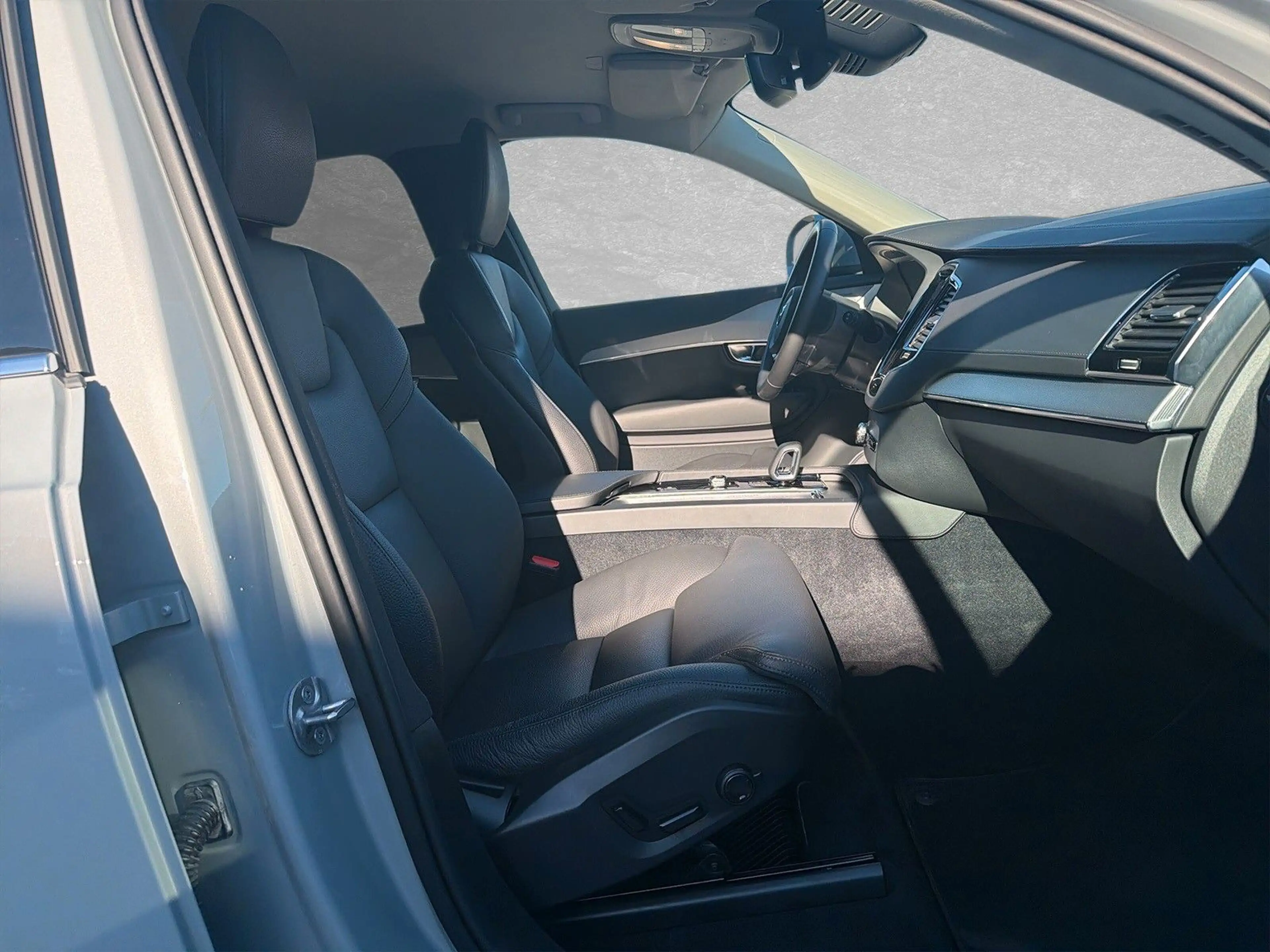 Volvo XC90 T8 AWD Recharge Plus Bright 7-Sitzer ACC — photo 4