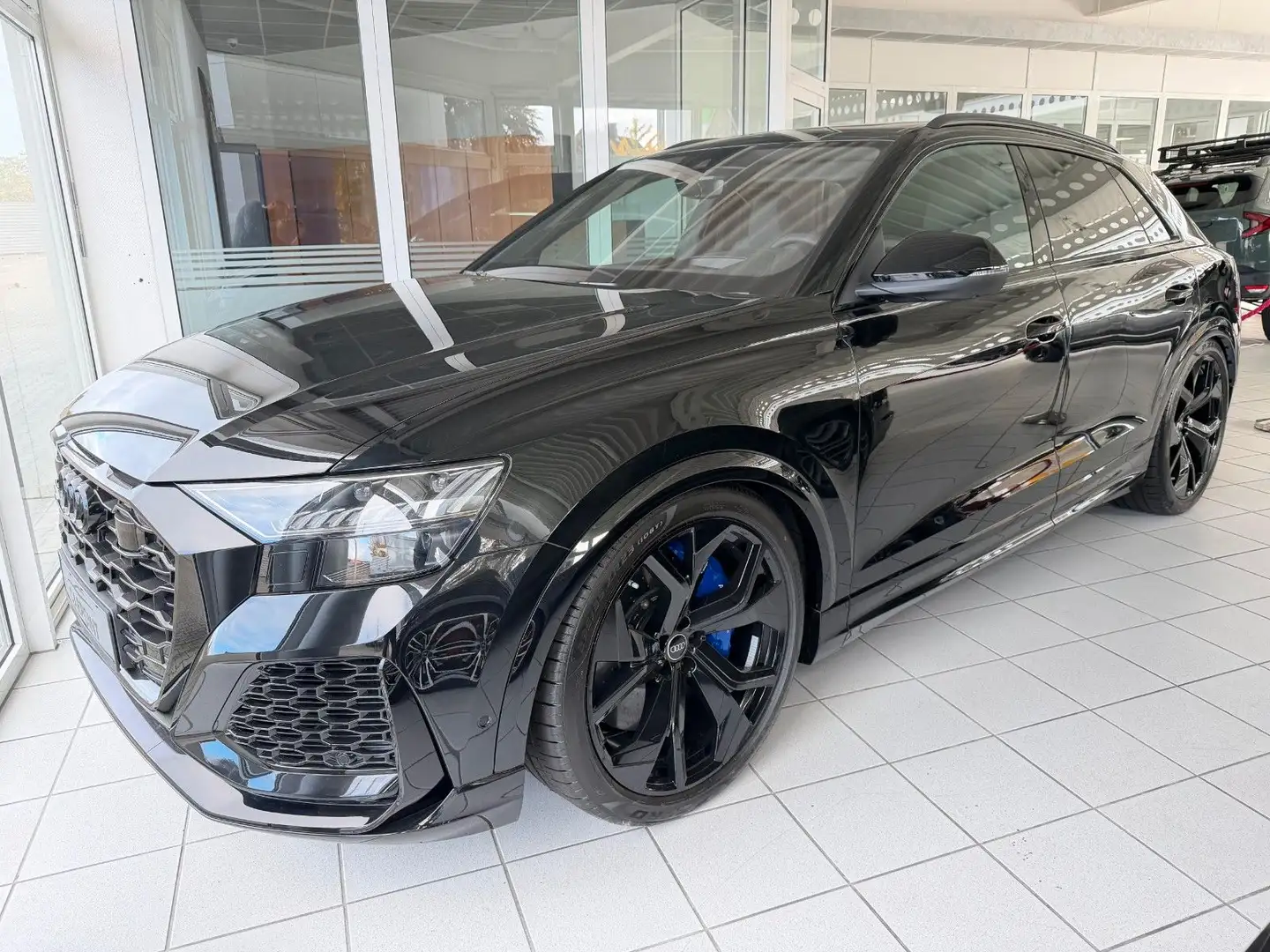 Audi RS Q8 4.0 TFSI quattro Keramik Panorama BJ 2024 Schwarz - 1