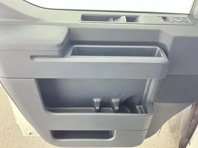 Kia PV5 Passenger view 11