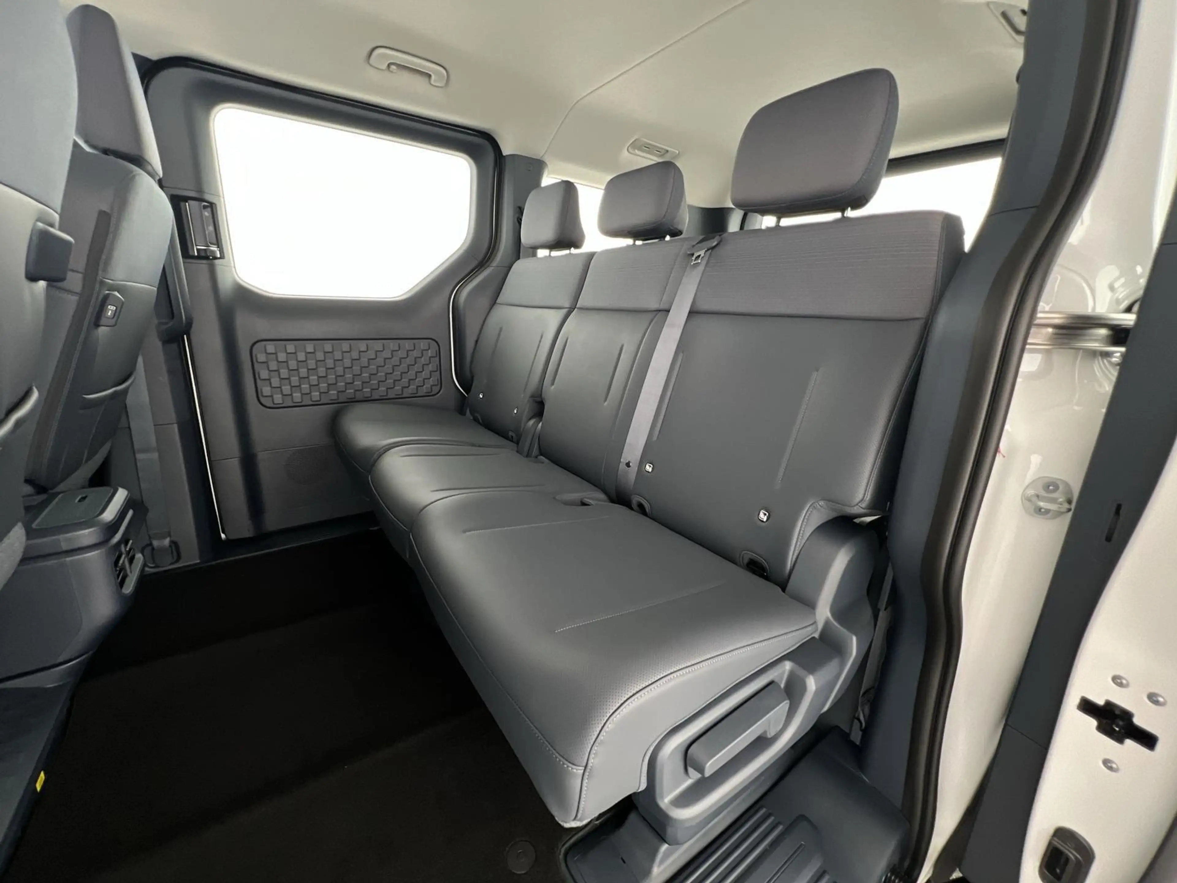 Kia PV5 Passenger Essential*NAVI*RFK*ACC*uvm — photo 8
