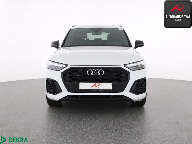 Audi Q5 view 8