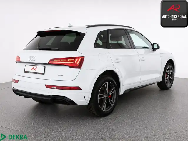 Audi Q5 view 5