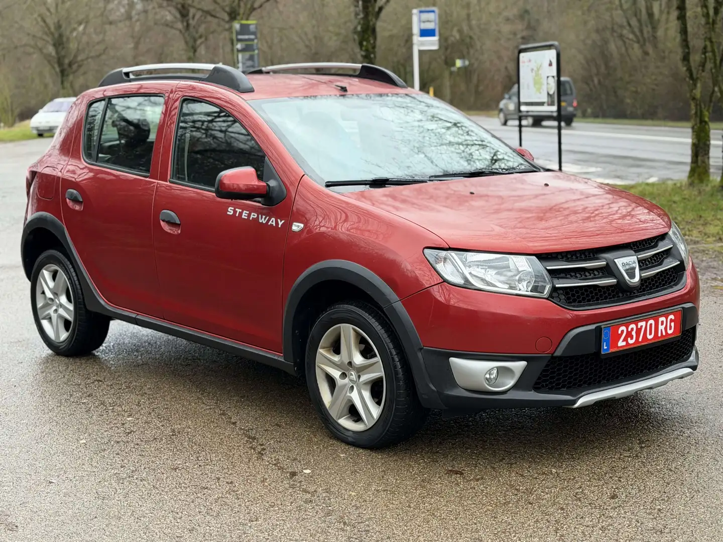 Dacia Sandero dCi 90 Stepway Noir - 2