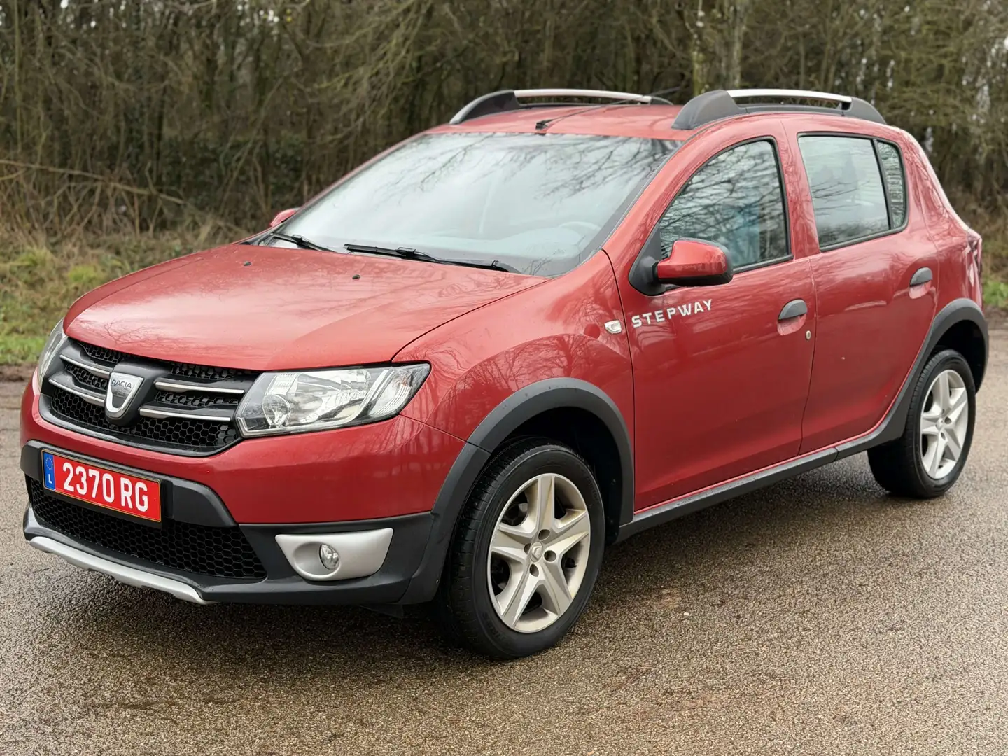 Dacia Sandero dCi 90 Stepway Noir - 1