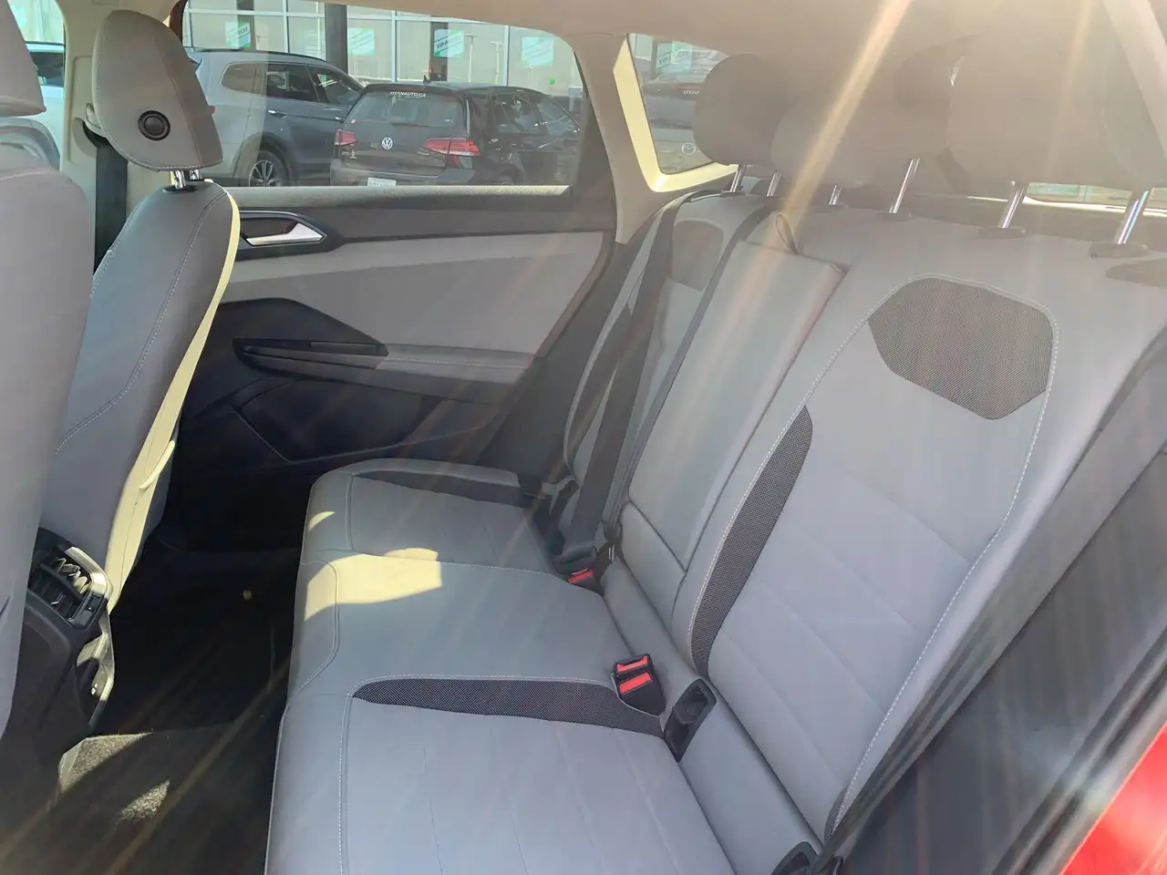 Volkswagen Taos снимка Volkswagen Taos