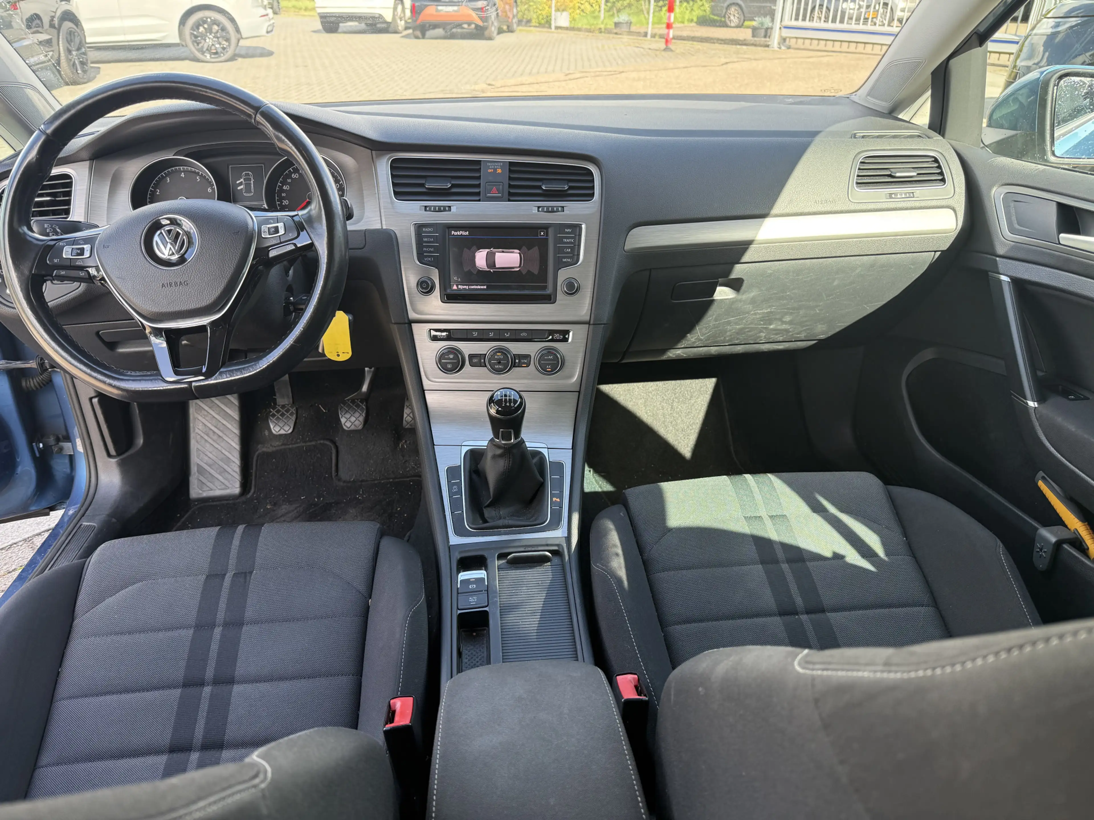 Volkswagen Golf 1.0 TSI Comfortline ** Executive pakket ** Navigat — photo 2