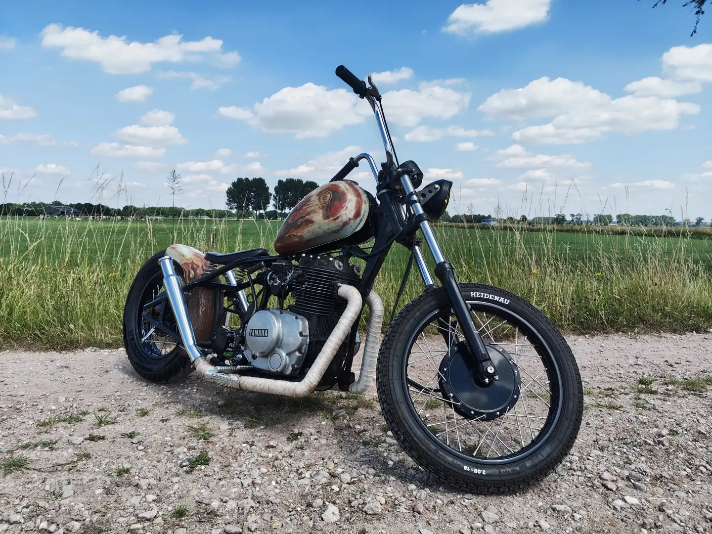 Yamaha XS 400 custom hardtail bobber Brun - 2
