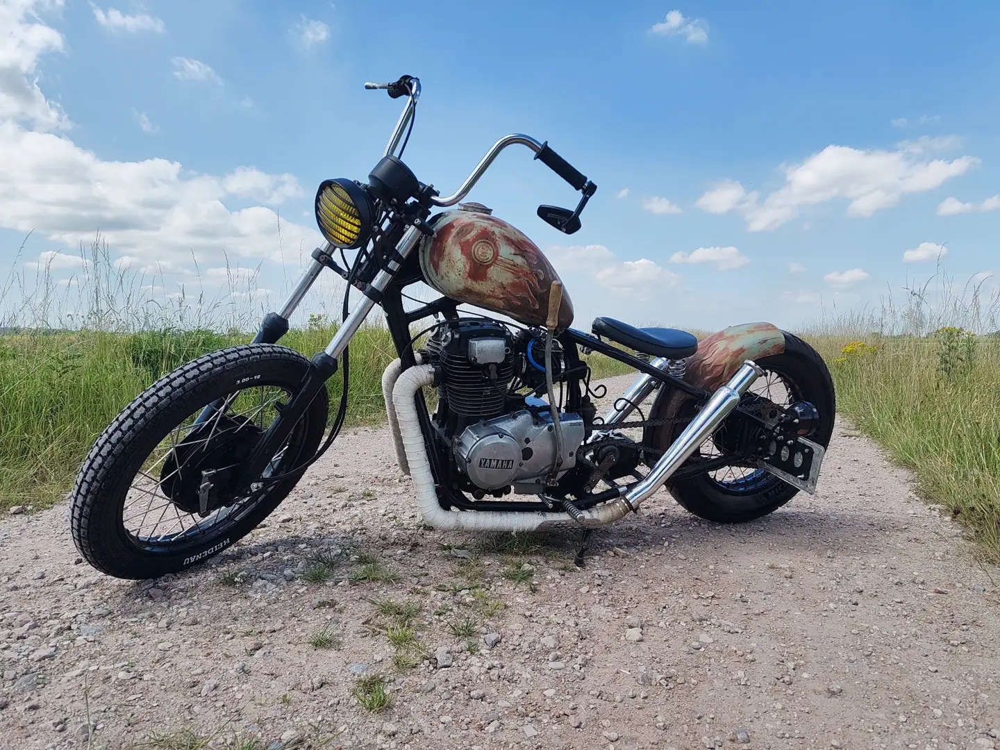 Yamaha XS 400 custom hardtail bobber Brun - 1
