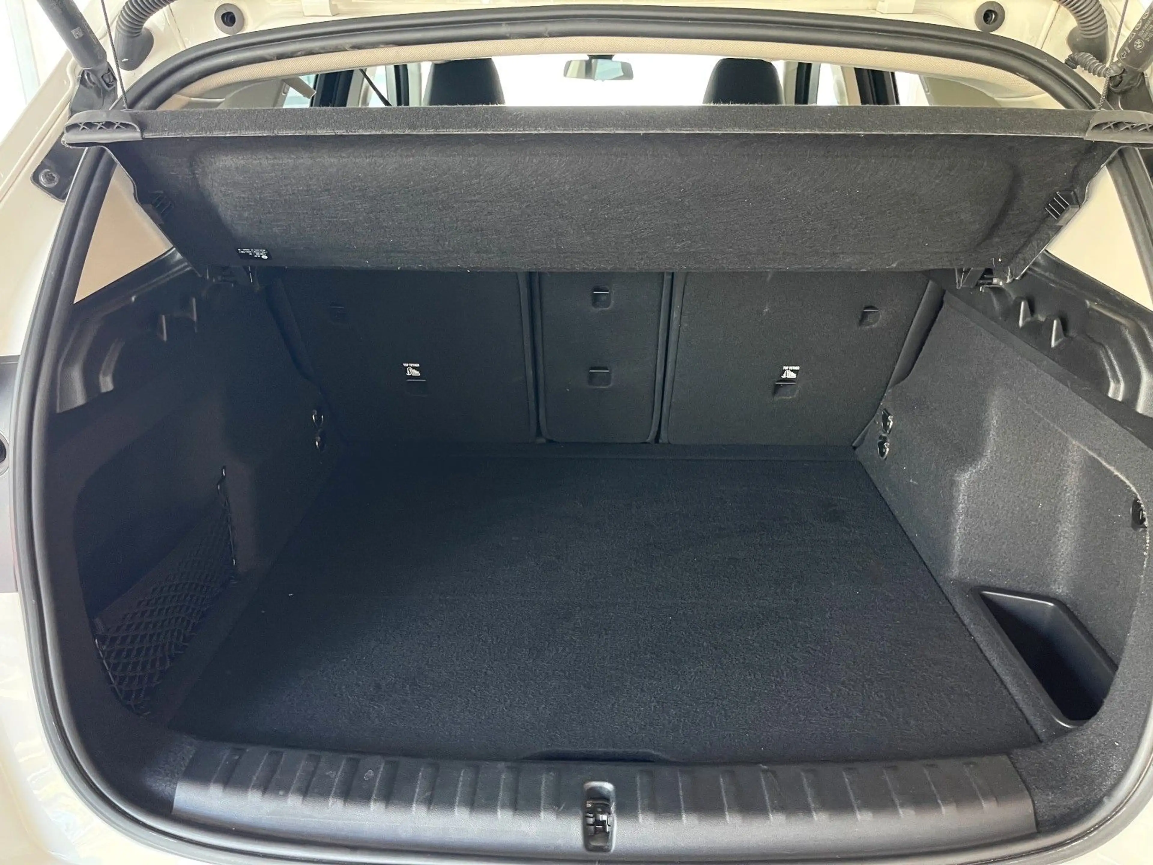 BMW X1 sD18i xLine PANO KAM AHK Driv.Assist+ KomfZug — photo 9