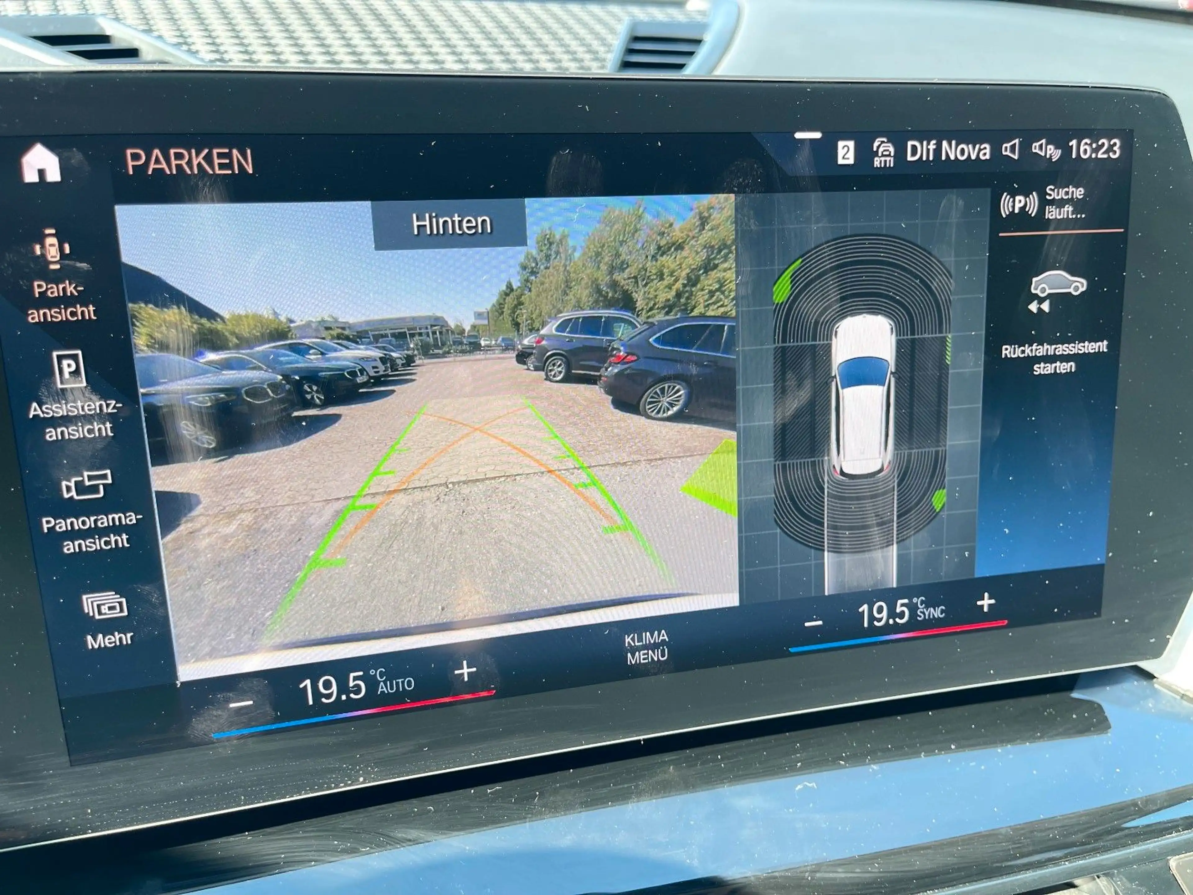 BMW X1 sD18i xLine PANO KAM AHK Driv.Assist+ KomfZug — photo 11