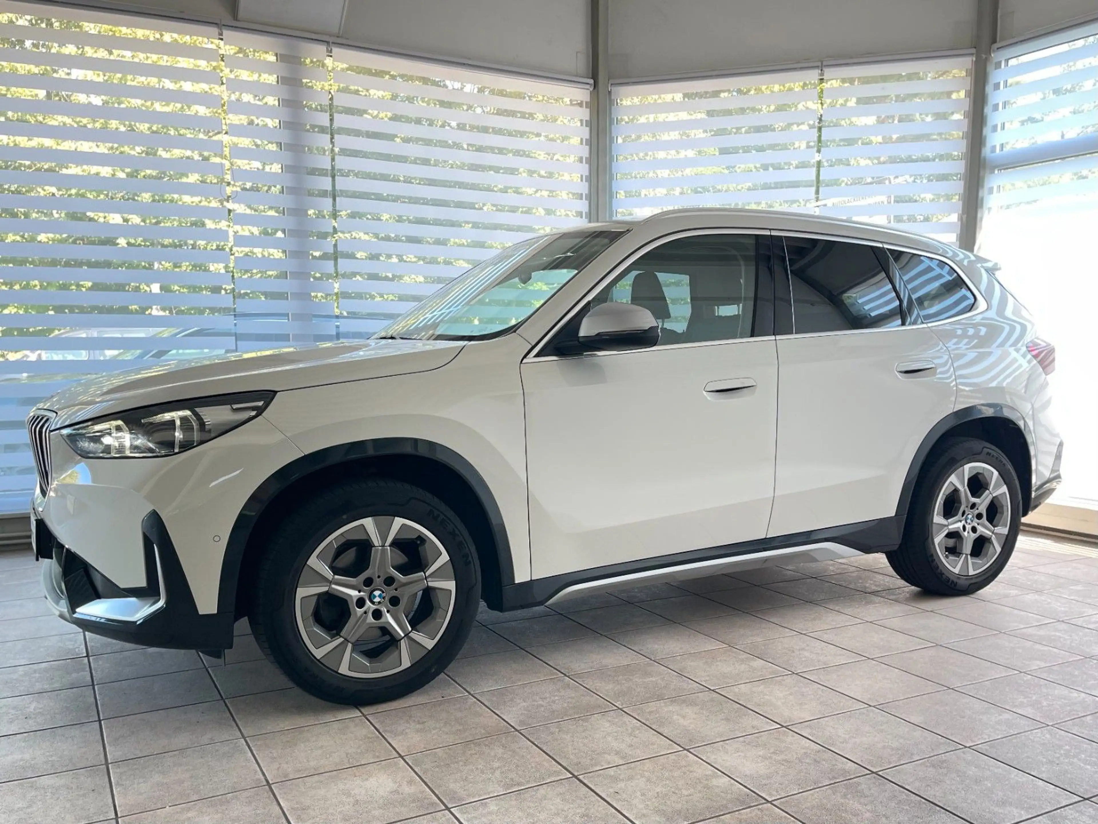 BMW X1 sD18i xLine PANO KAM AHK Driv.Assist+ KomfZug — photo 5