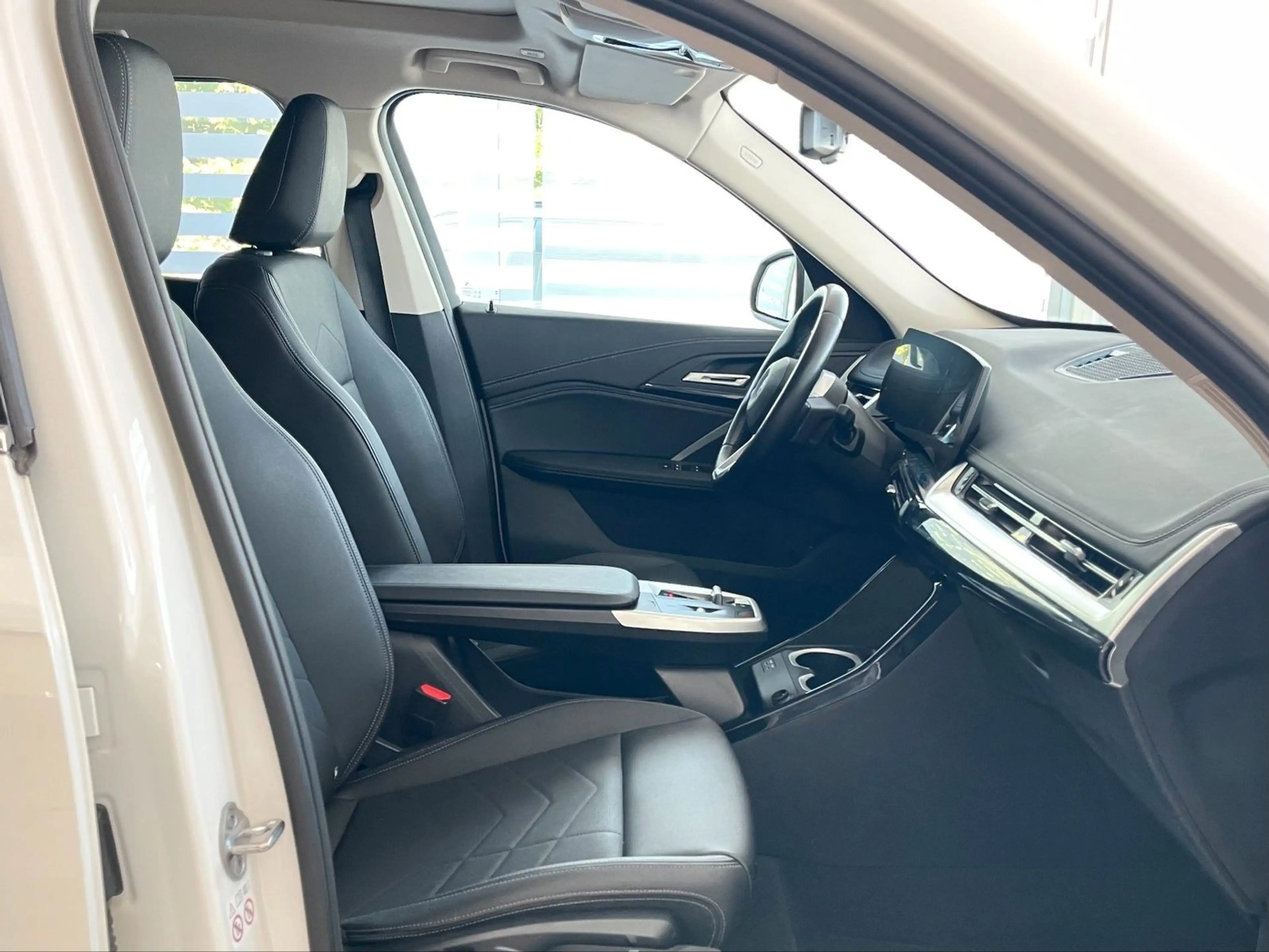 BMW X1 sD18i xLine PANO KAM AHK Driv.Assist+ KomfZug — photo 15