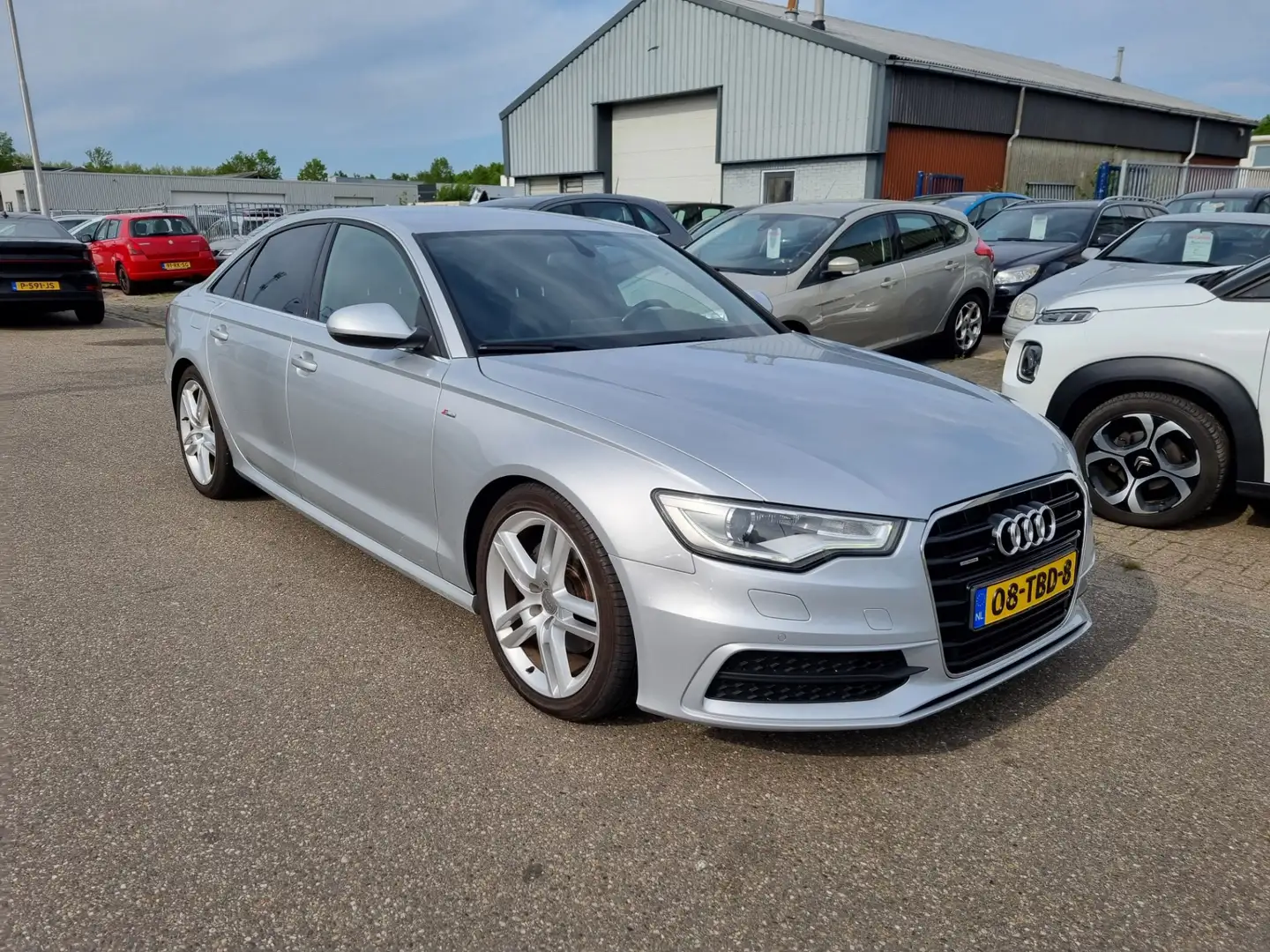 Audi A6 Limousine 3.0 TDI quattro S-Line Sedan Bj:2012 NAP Grijs - 2