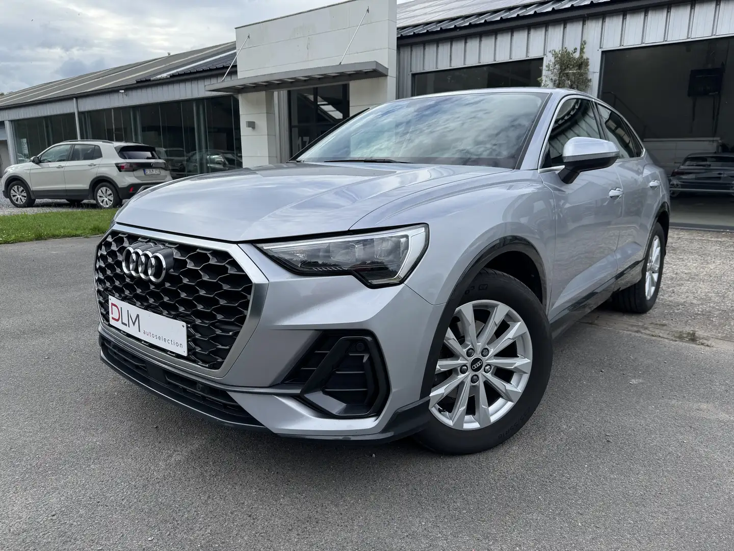 Audi Q3 Sportback 2.0 Tdi 150 Cv S-tronic 1ère main srebrna - 1