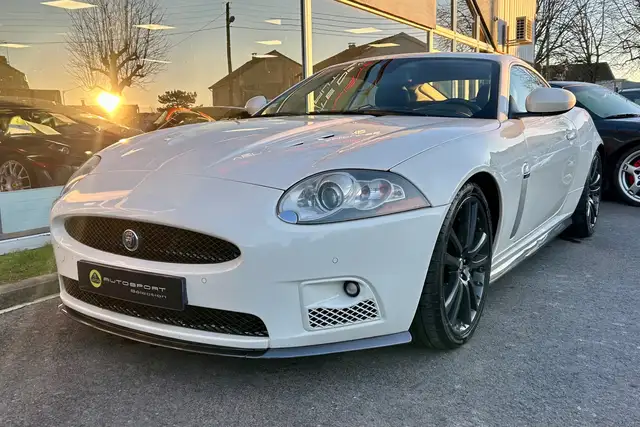 Jaguar XKR Coupé 4.2 - 416 A