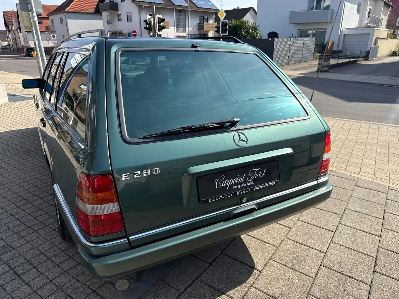 Mercedes-Benz E 280 1.Hand ,LEDER, KLIMA,SCHIEBEDACH, uvm., foto 11