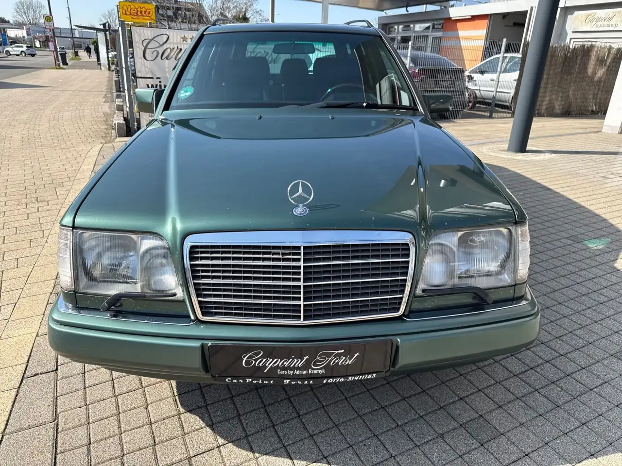 Mercedes-Benz E 280 1.Hand ,LEDER, KLIMA,SCHIEBEDACH, uvm., foto 4