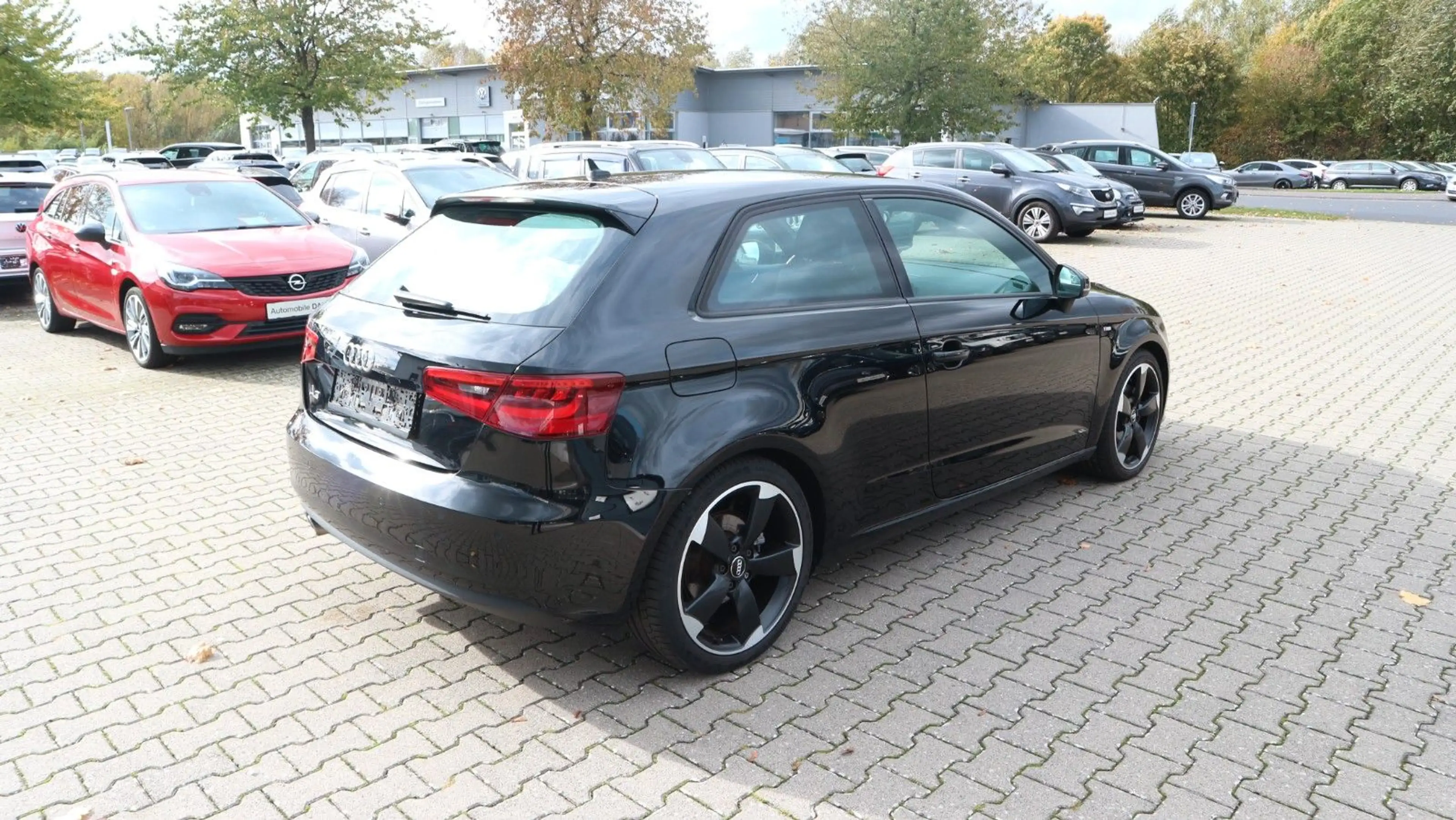 Audi A3 2.0 TDI S line Sportpaket*Navi*8xfach Bereift — photo 6