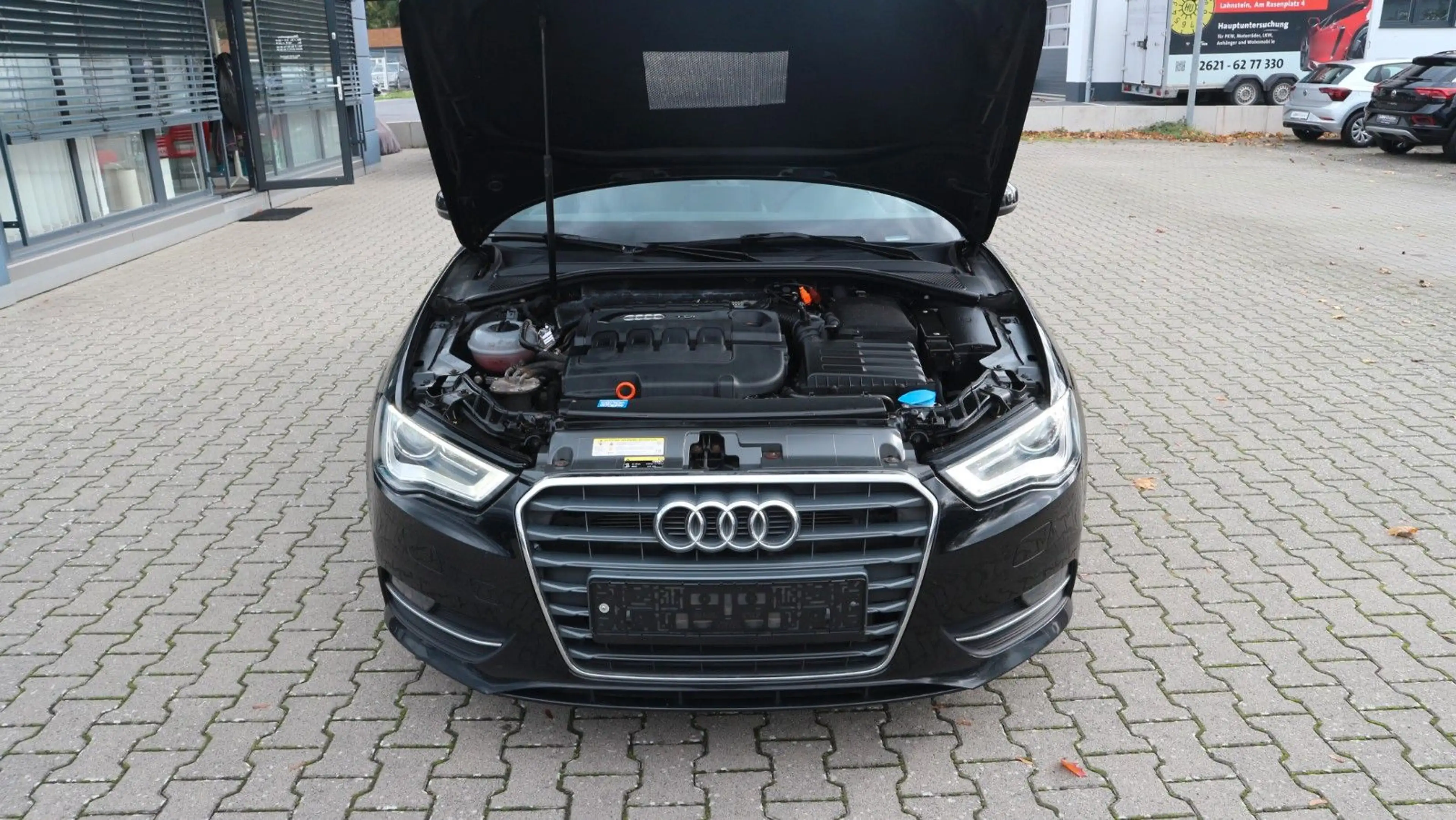 Audi A3 2.0 TDI S line Sportpaket*Navi*8xfach Bereift — photo 4