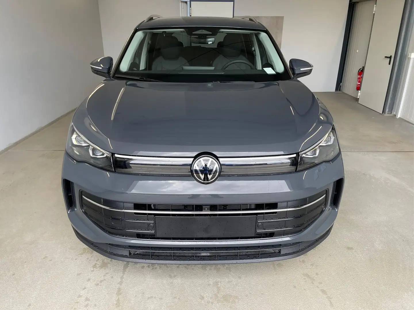 Volkswagen Tiguan Life 150PS DSG 360°Kamera+IQ.Light 1.5 eTSI OPF... Gri - 2