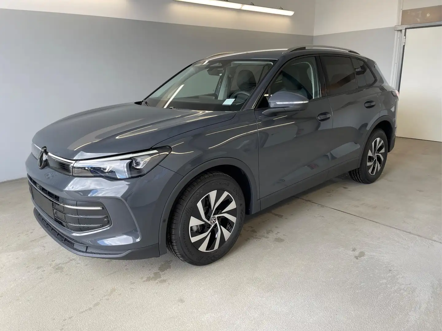 Volkswagen Tiguan Life 150PS DSG 360°Kamera+IQ.Light 1.5 eTSI OPF... Gri - 1
