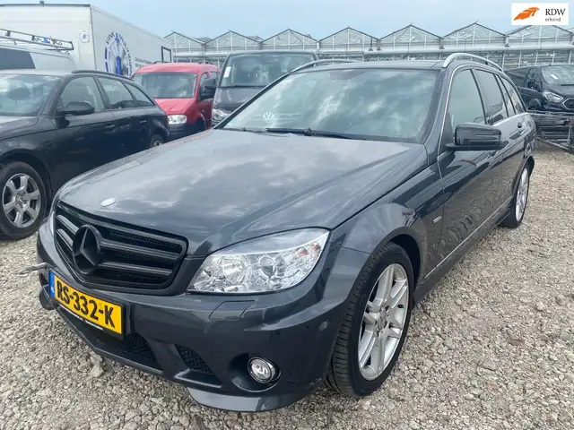Mercedes-Benz C 320