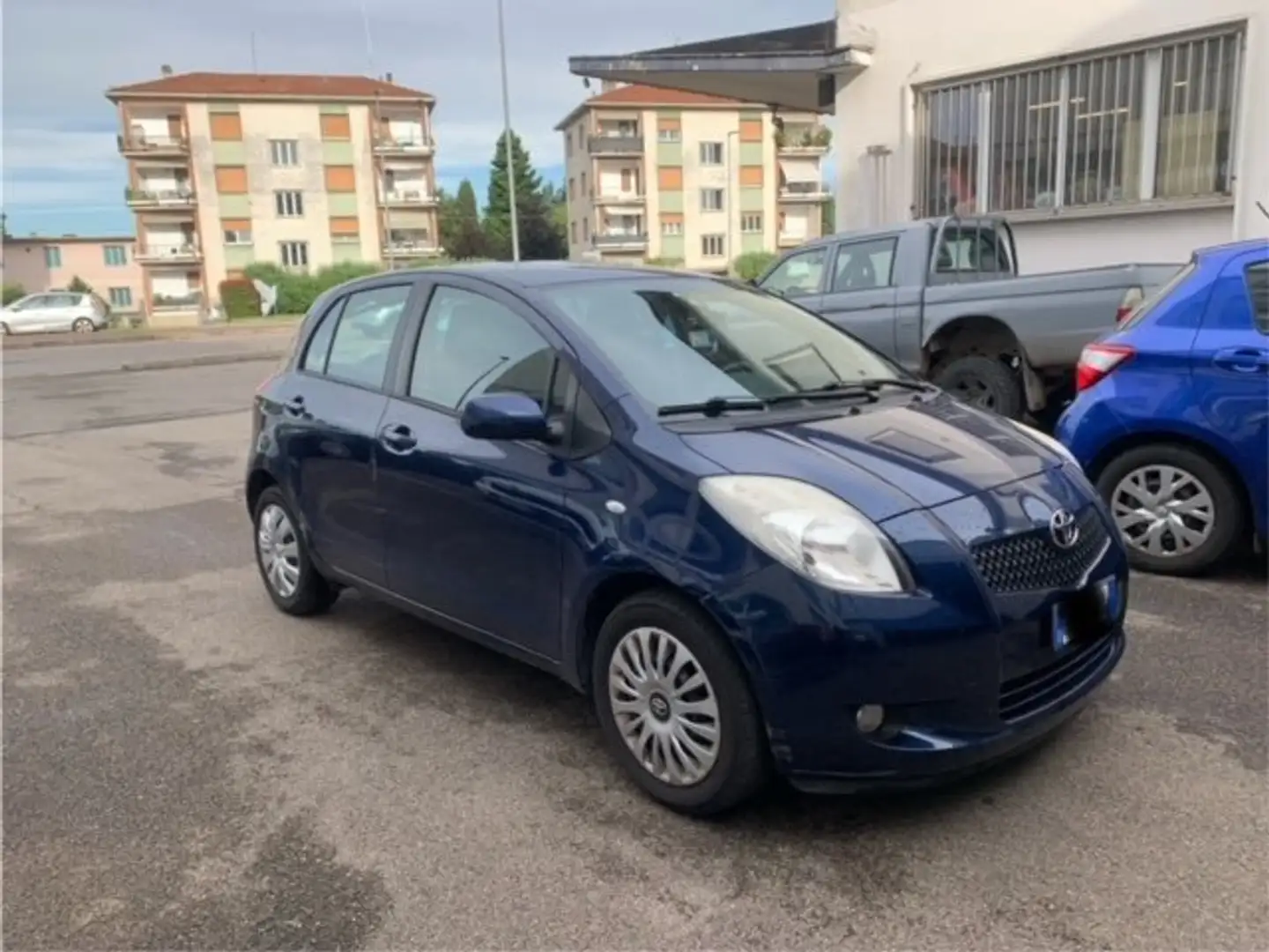 Toyota Yaris Yaris 5p 1.3 Sol Blu/Azzurro - 2