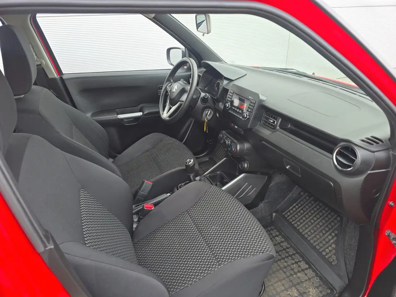 Suzuki Ignis 19