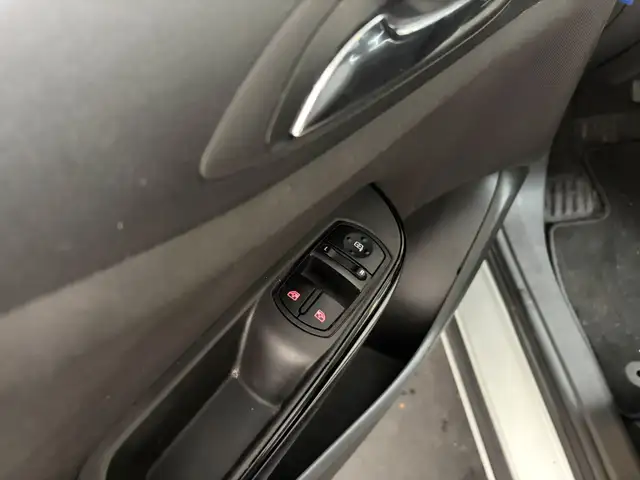 Opel Corsa view 6