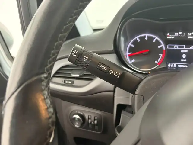Opel Corsa view 8